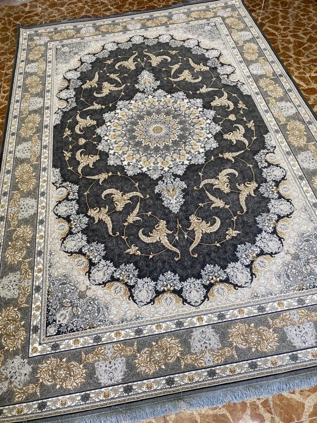 فرش1200شانه گل برجسته اقساطی(فرش کریم زاده)|فرش|تبریز, |دیوار