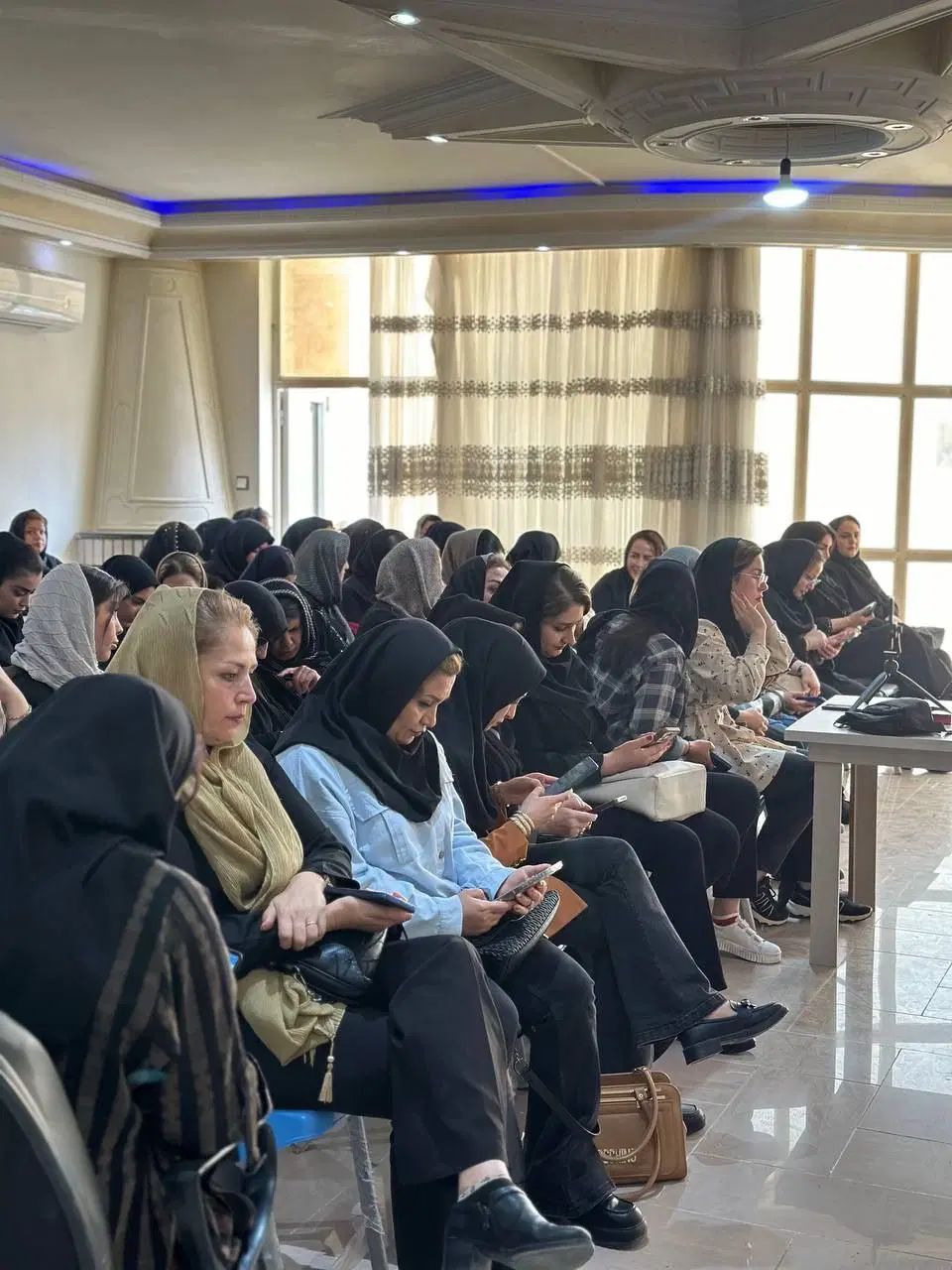 کار در منزل برای خانم ها کاملا رایگان|استخدام بازاریابی و فروش|تهران, تهرانسر مرکزی|دیوار