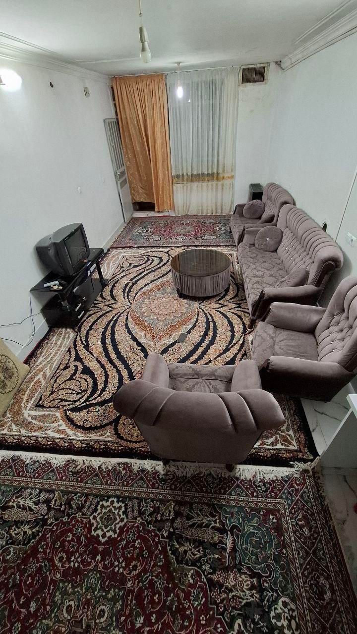 اجاره روزانه/هفتگی دربست ۶۰مت نزدیک بیمارستان رضوی|اجارهٔ کوتاه‌مدت آپارتمان و سوئیت|مشهد, توس (بلوار توس)|دیوار