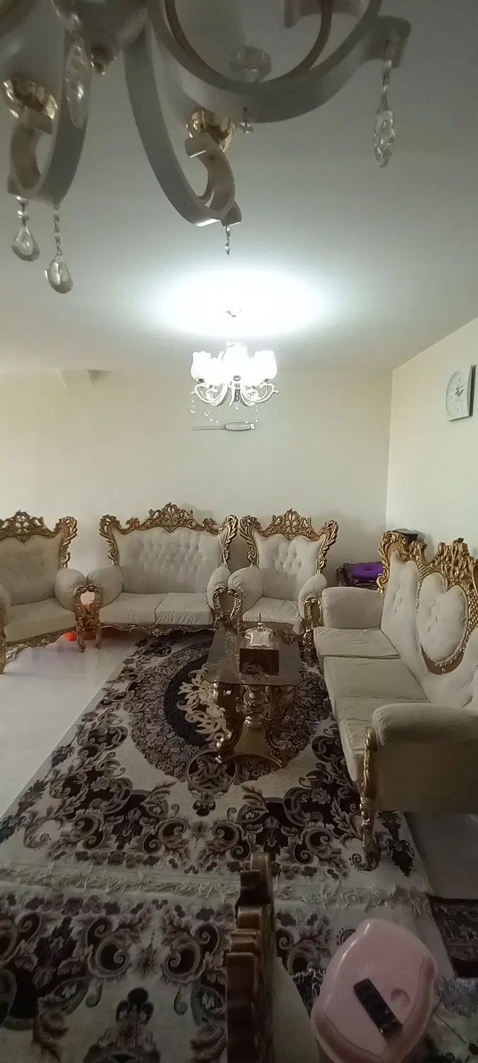 مبل ۹نفرسلطنطی۳میزعسلی،میز ناهارخوری ۸نفر،وبوفه|مبلمان خانگی و میز عسلی|پردیس, فاز ۱|دیوار