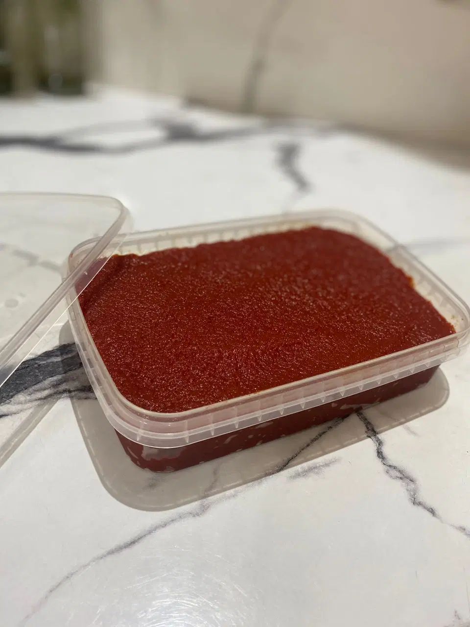 رب گوجه|خوردنی و آشامیدنی|رشت, استقامت ۲|دیوار