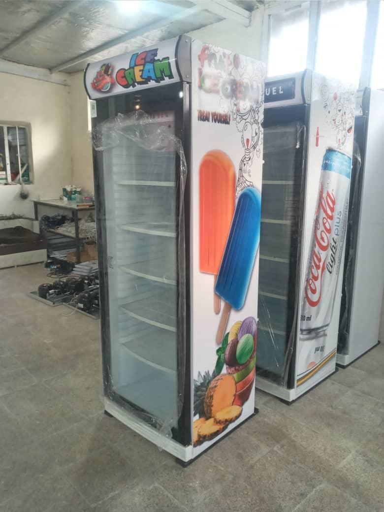 یخچال ایستاده سیزن/فریزر صندوقی جرجی/بستنی کنک|کافیشاپ و رستوران|اردکان, |دیوار