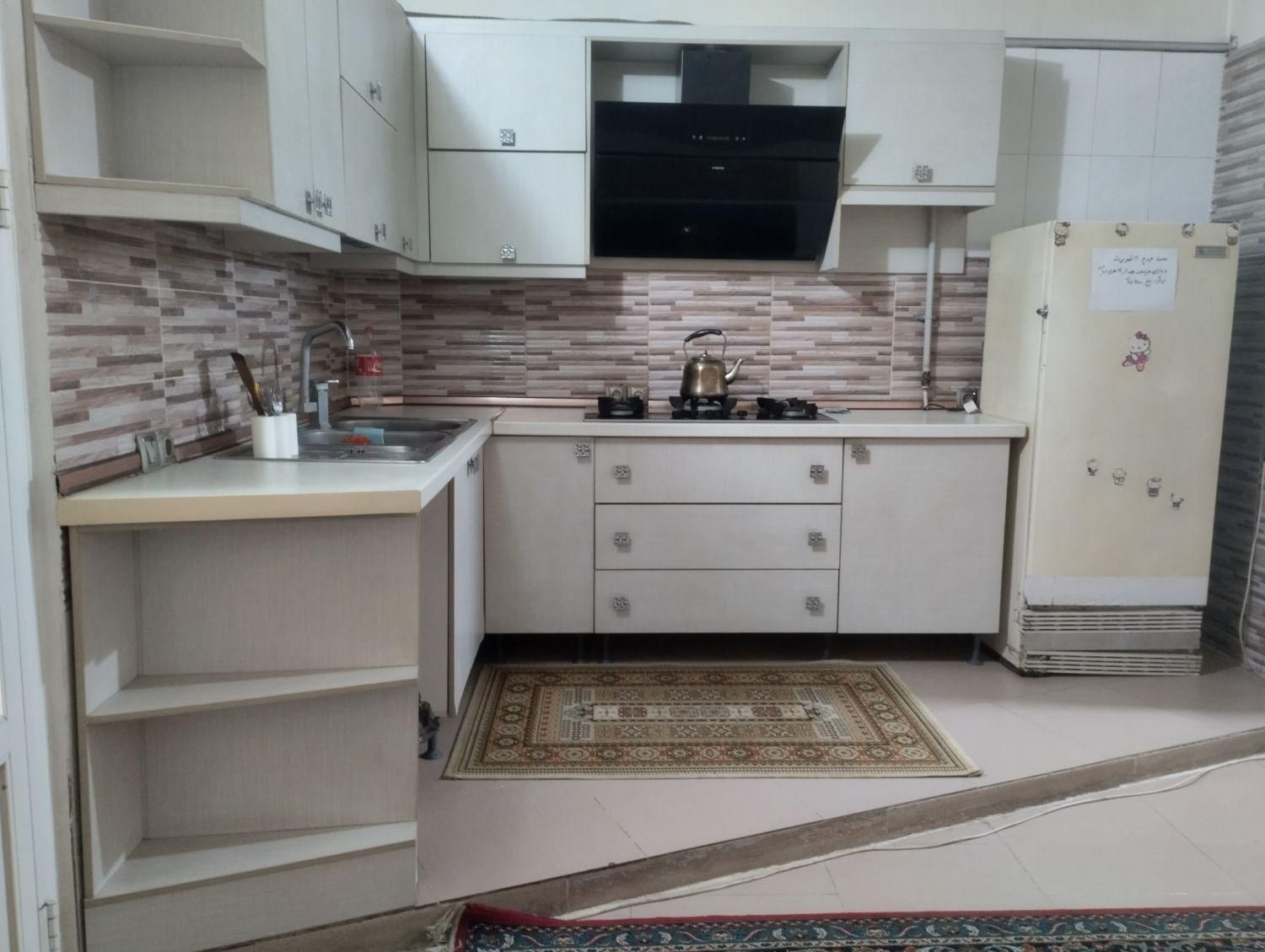 ویلای دربست با تمام امکانات وسه پارکینگ|اجارهٔ کوتاهمدت آپارتمان و سوئیت|قائمشهر, |دیوار