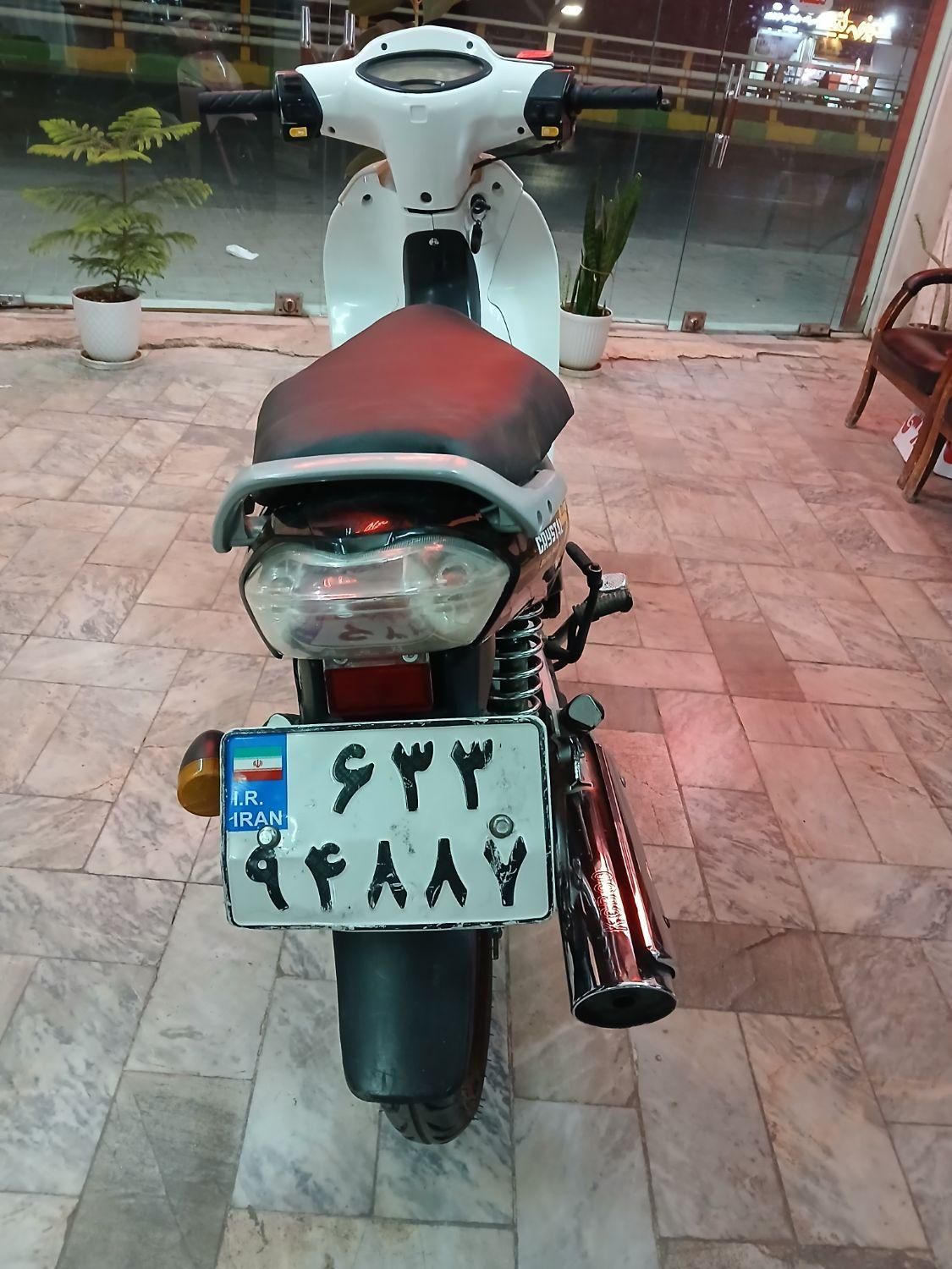 موتورسیکلت مدل۹۸ کریستال انژکتور۱۲۵بیکلاج|موتورسیکلت|کاشان, پشت شهربانی|دیوار