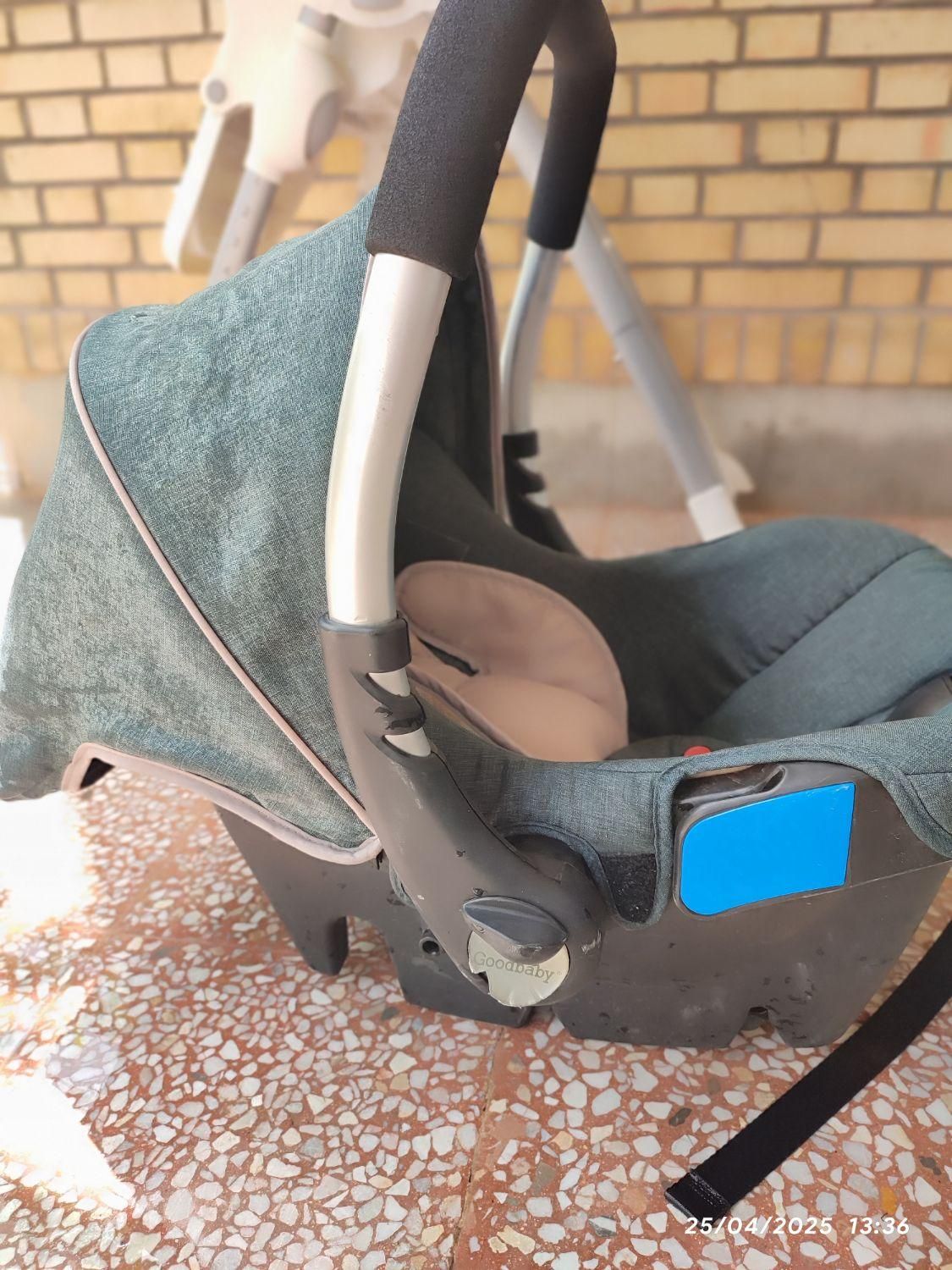 صندلی غذا تخت پارک کریر|اسباب و اثاث بچه|شاهین‌شهر, عطار|دیوار