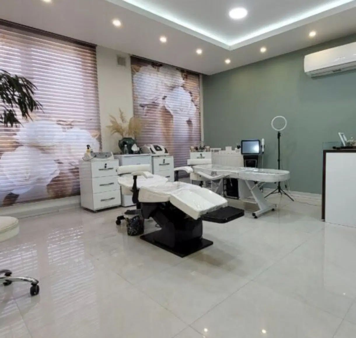 اجاره اتاق به ماساژور،مژه کار،فیبروزکار|اجارهٔ دفتر کار، اتاق اداری، مطب|اصفهان, سرچشمه|دیوار
