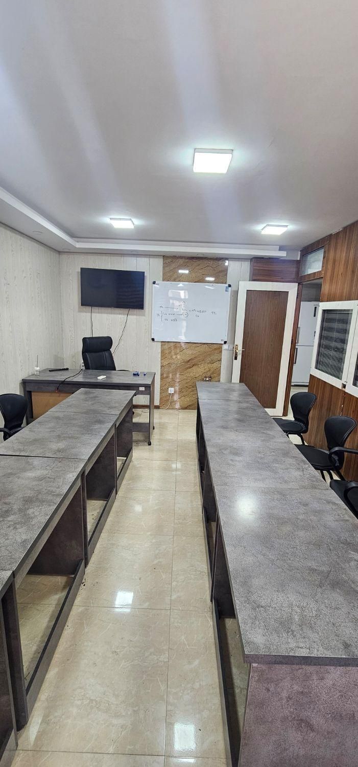 اجاره کلاس آموزشی vip|اجارهٔ کوتاه‌مدت دفتر کار و فضای آموزشی|شیراز, ملاصدرا|دیوار