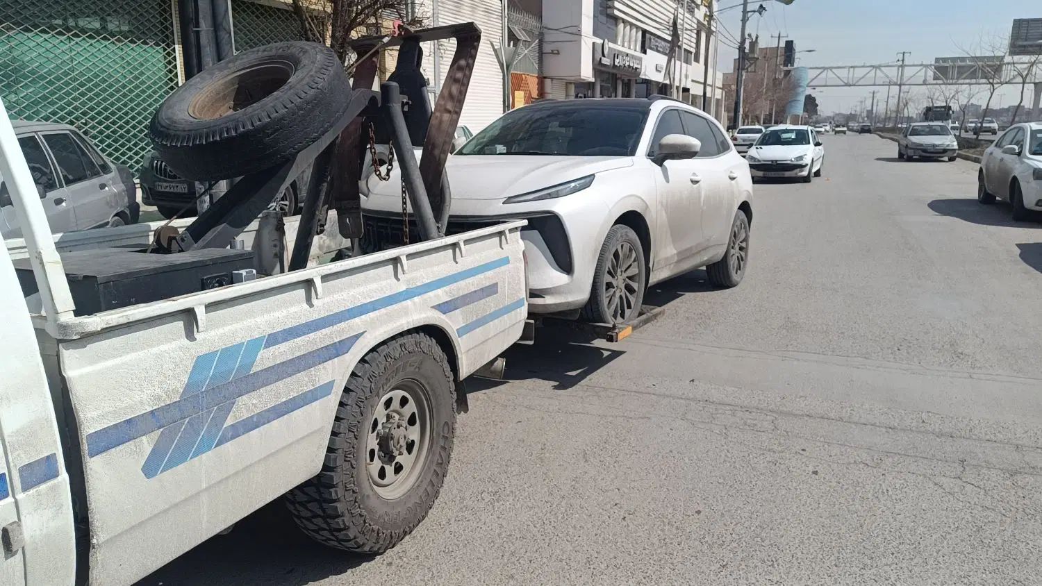 یدک کش خودرو بر جرثقیل امداد خودرو باطری به باطری|خدمات حمل و نقل|مشهد, وکیل‌آباد|دیوار
