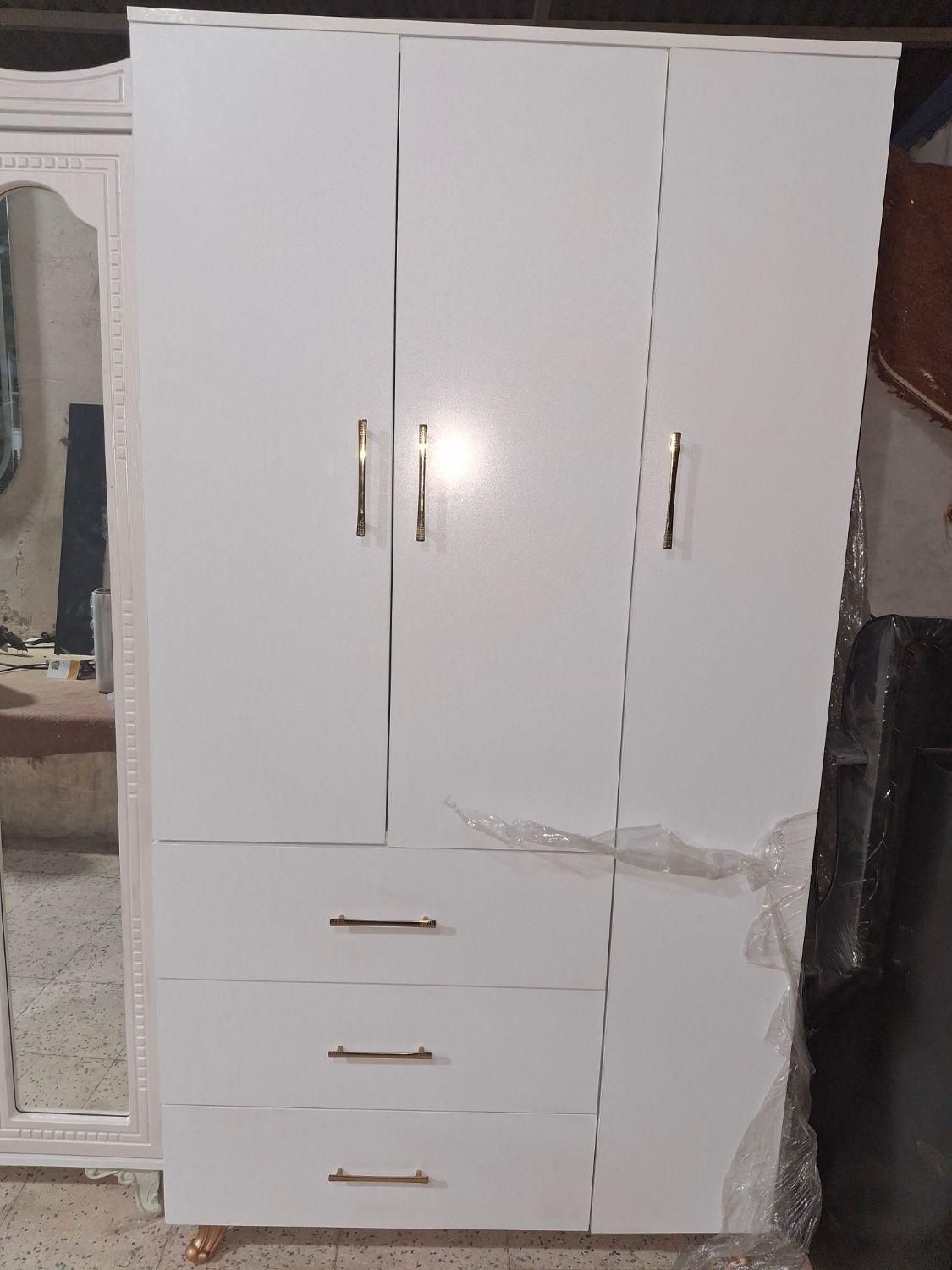 کمد سفید رنگ کلاسیک|جاکفشی، کمد، دراور|بندر گناوه, |دیوار