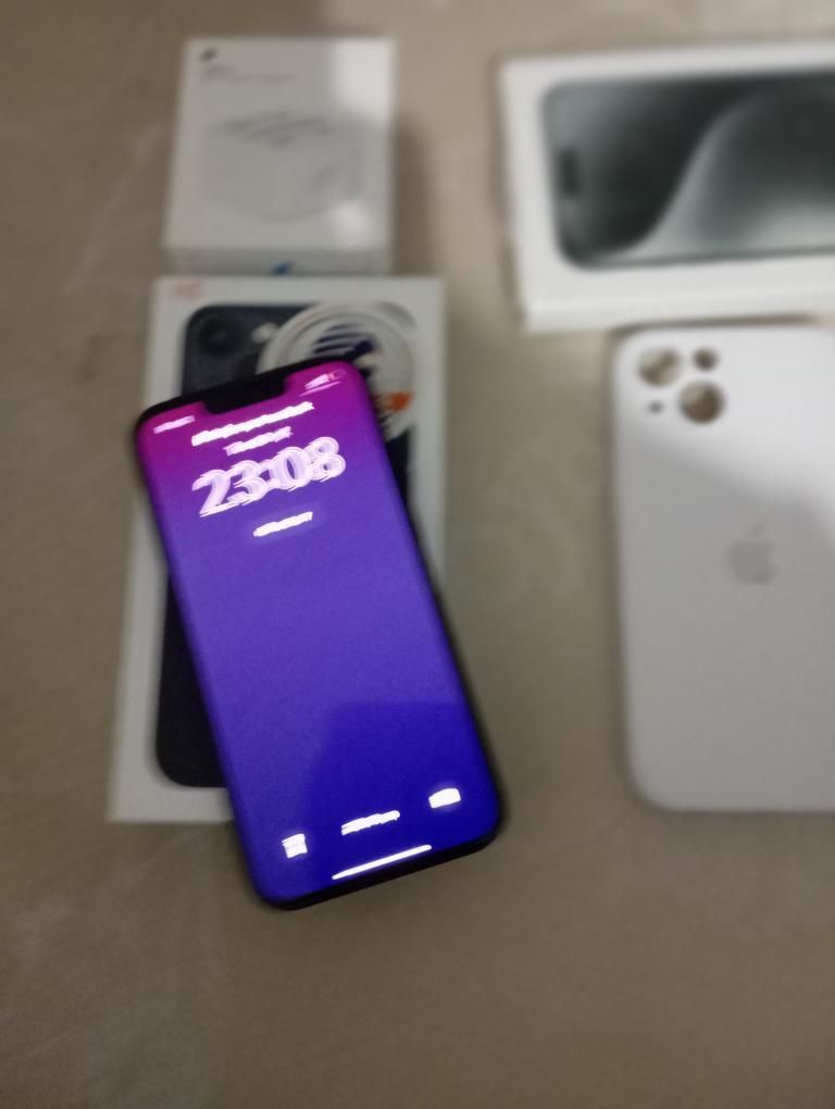 iPhone 13normal|موبایل|کرج, کلاک نو|دیوار