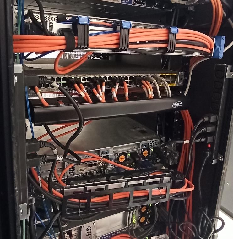 خدمات شبکه اینترنت مودم شبکه داخلی سرور میکروتیک|خدمات رایانهای و موبایل|اصفهان, خلجا|دیوار