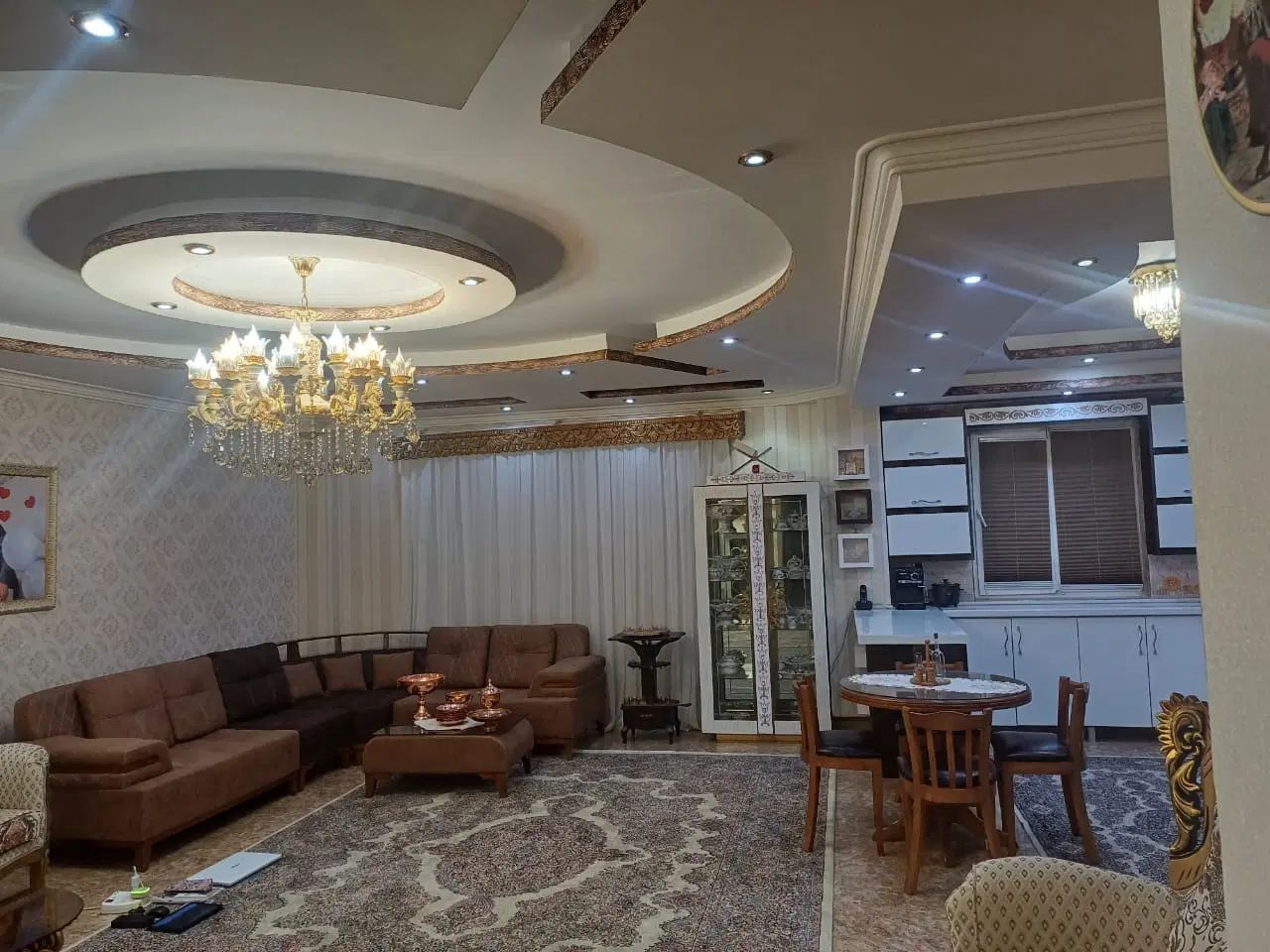 فروش اپارتمان ۱۲۸ متری ۳خواب تک واحده۱۷شهریور|فروش آپارتمان|رشت, آزادگان|دیوار