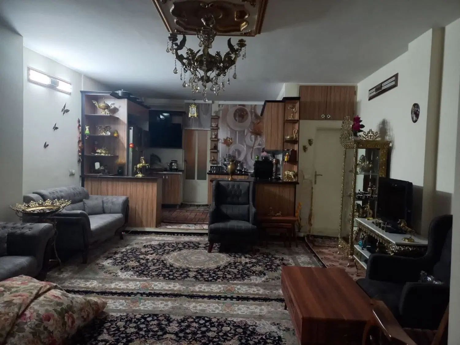 آپارتمان60متر/فول امکانات/4واحدی/پارکینگ/کارگر|فروش آپارتمان|قرچک, زیبا شهر|دیوار