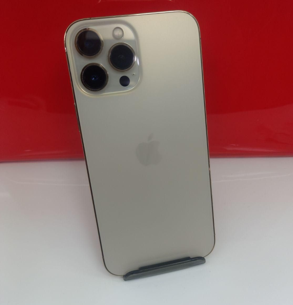 iphone 13 pro max طلا به دست|موبایل|اصفهان, مفتح|دیوار