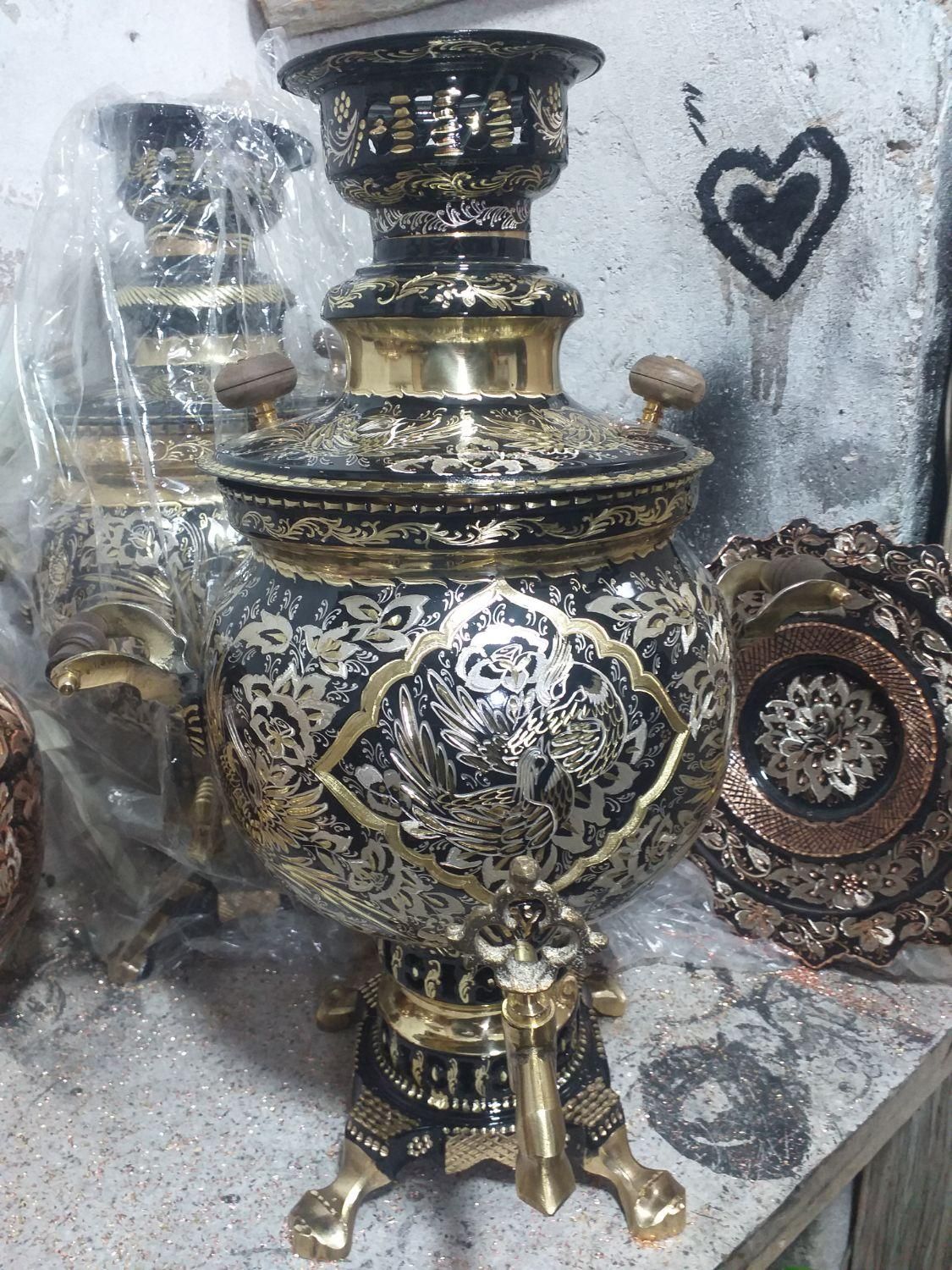 سماور برنجی|صنایع دستی و سایر لوازم تزئینی|اصفهان, جاوان|دیوار