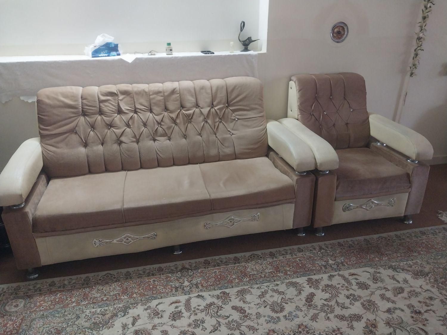 مبل ۷ نفره|مبلمان خانگی و میز عسلی|هرسین, |دیوار