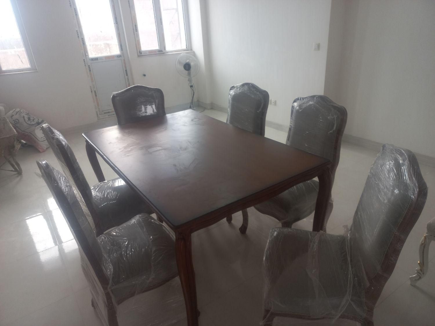 میز ناهارخوری ۶ نفره کلاسیک|میز و صندلی غذاخوری|اردبیل, |دیوار