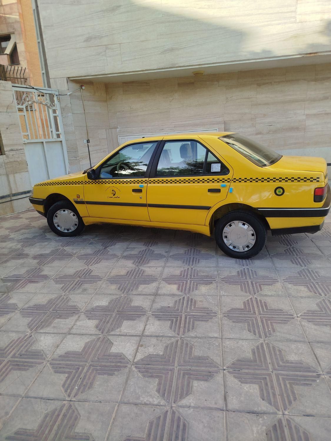 پژو تاکسی 405 GLX - دوگانه سوز CNG، مدل ۱۴۰۰|خودرو سواری و وانت|شیراز, سعدیه شمالی|دیوار