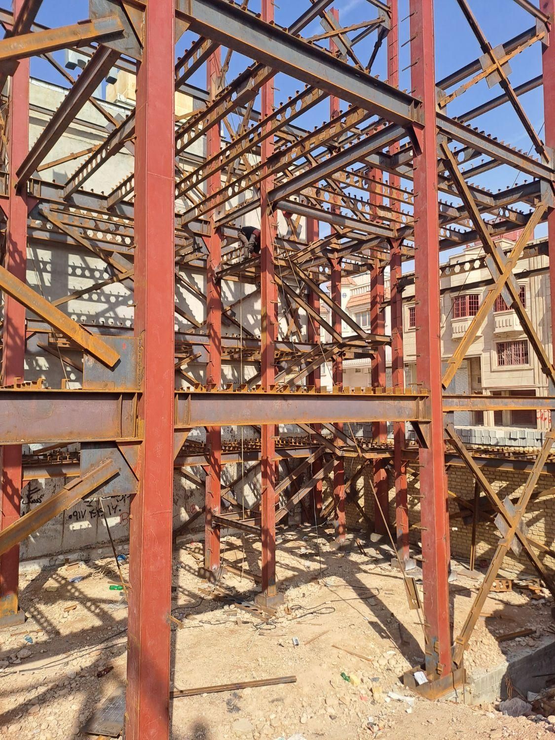 اسکلت فلزی اجرا ونصب|خدمات پیشه و مهارت|شیراز, باغ تخت|دیوار