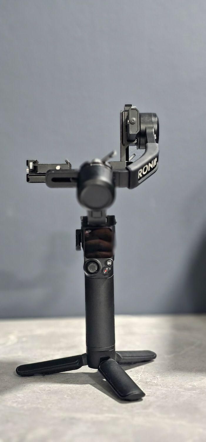 گیمبال دوربین آر اس 3 مینی DJI RS3 Mini|دوربین عکاسی و فیلم‌برداری|بهبهان, |دیوار