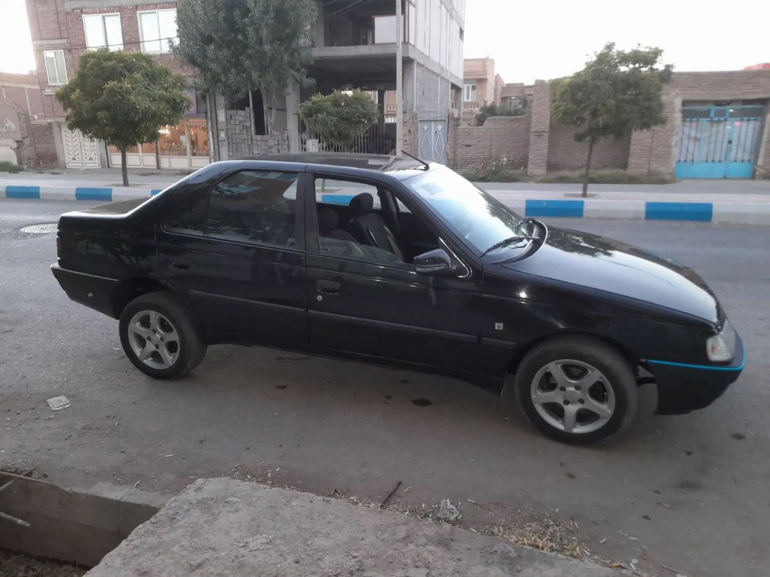 پژو۴۰۵ مدل۸۲|خودرو سواری و وانت|مراغه, |دیوار