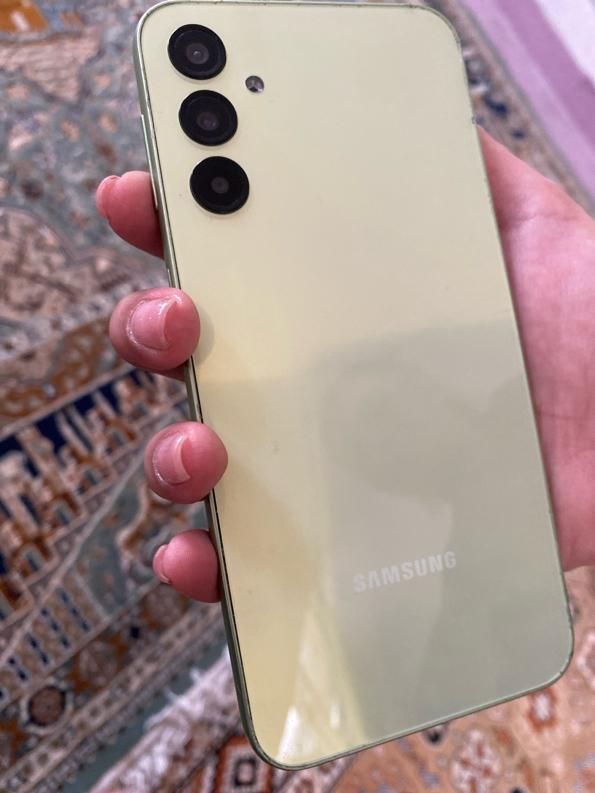 a24  ram8   128gig|موبایل|خمینی‌شهر, |دیوار