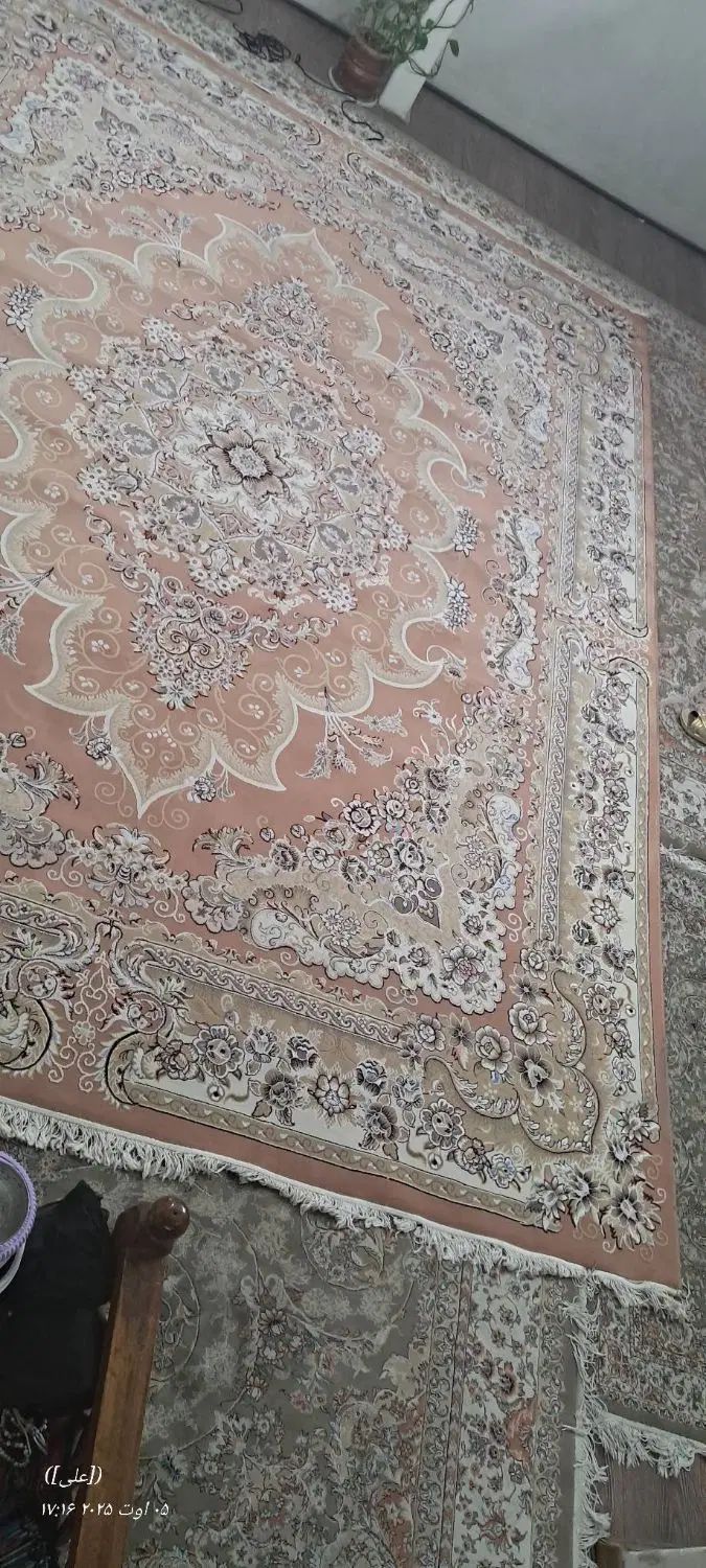 فرش ۱۲متری کاشان گل برجسته دارای بافت گل ابریشمی|فرش|تهران, فلاح|دیوار