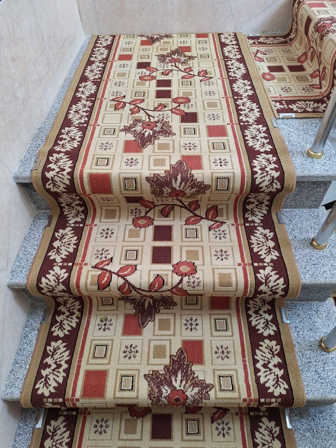 گلیم رو پله در حد نو|گلیم، جاجیم، گبه|قروه, |دیوار