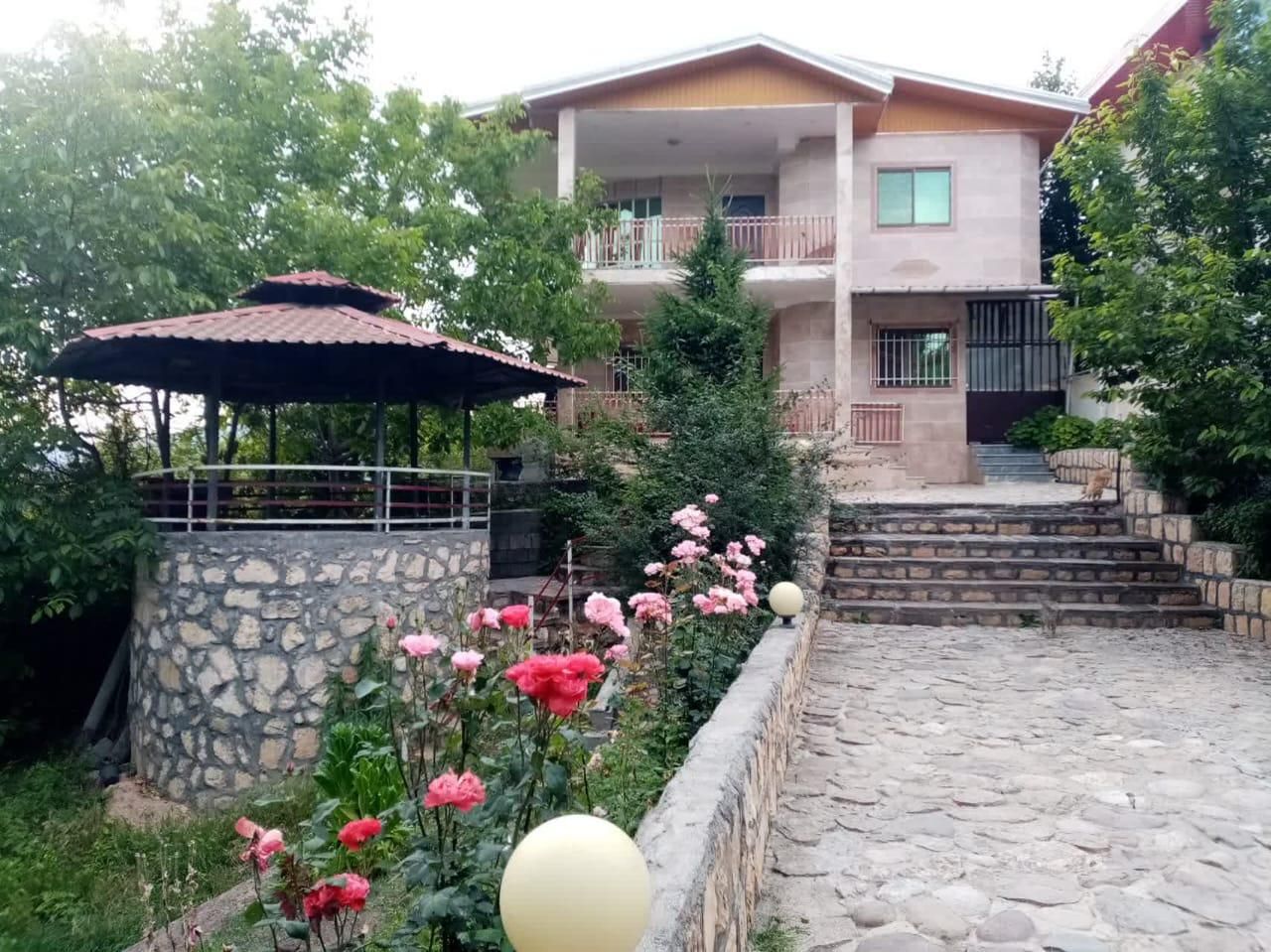 آرامش در ویلا من|اجارهٔ کوتاه‌مدت ویلا و باغ|زیرآب, |دیوار