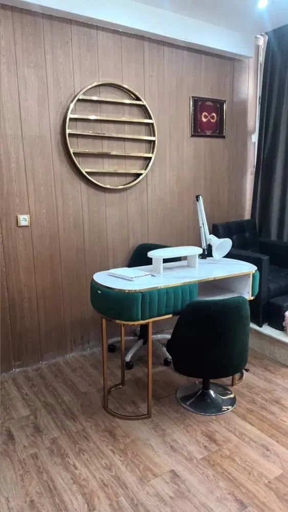 اجاره لاین، مژه ناخن رنگ و فر|اجارهٔ دفتر کار، اتاق اداری، مطب|مشهد, امیر|دیوار