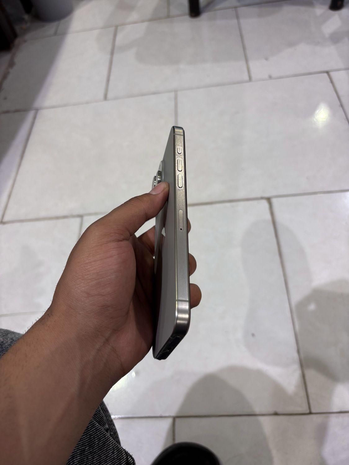 اپل iPhone 15 Pro Max با حافظهٔ ۲۵۶ گیگابایت|موبایل|بابلسر, |دیوار
