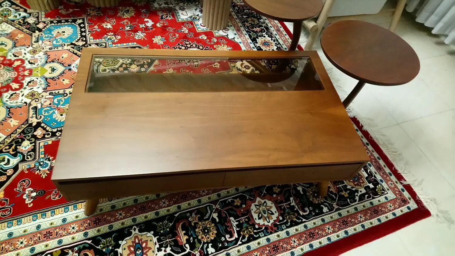 جلومبلی و عسلی|مبلمان خانگی و میز عسلی|تهران, فلسطین (میدان انقلاب)|دیوار
