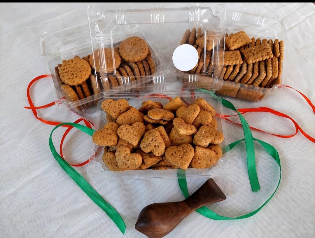 شیرینی زنجبیلی با آرد گندم در دو طعم|خوردنی و آشامیدنی|تربتحیدریه, آبشار|دیوار