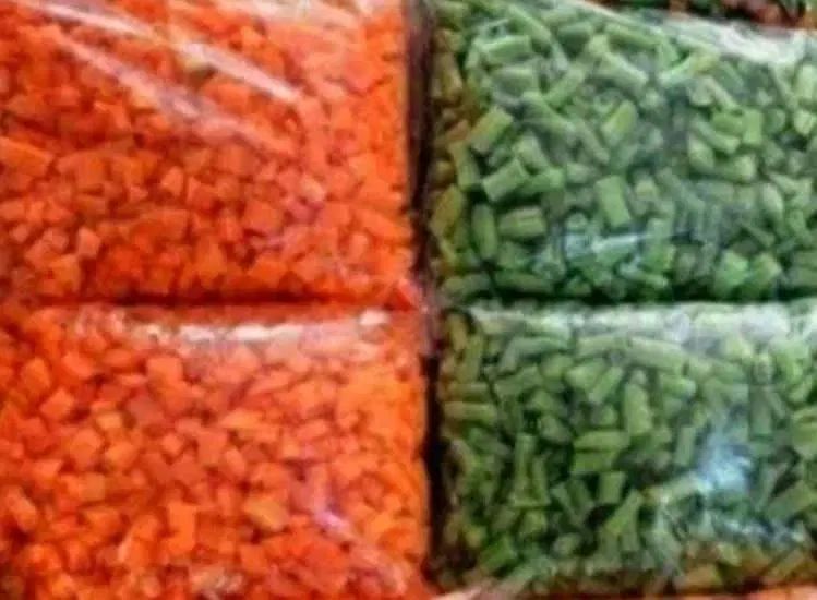 سبزی خردکنی تازه استاندارد با قیمت مناسب|خوردنی و آشامیدنی|مشهد, بهاران|دیوار
