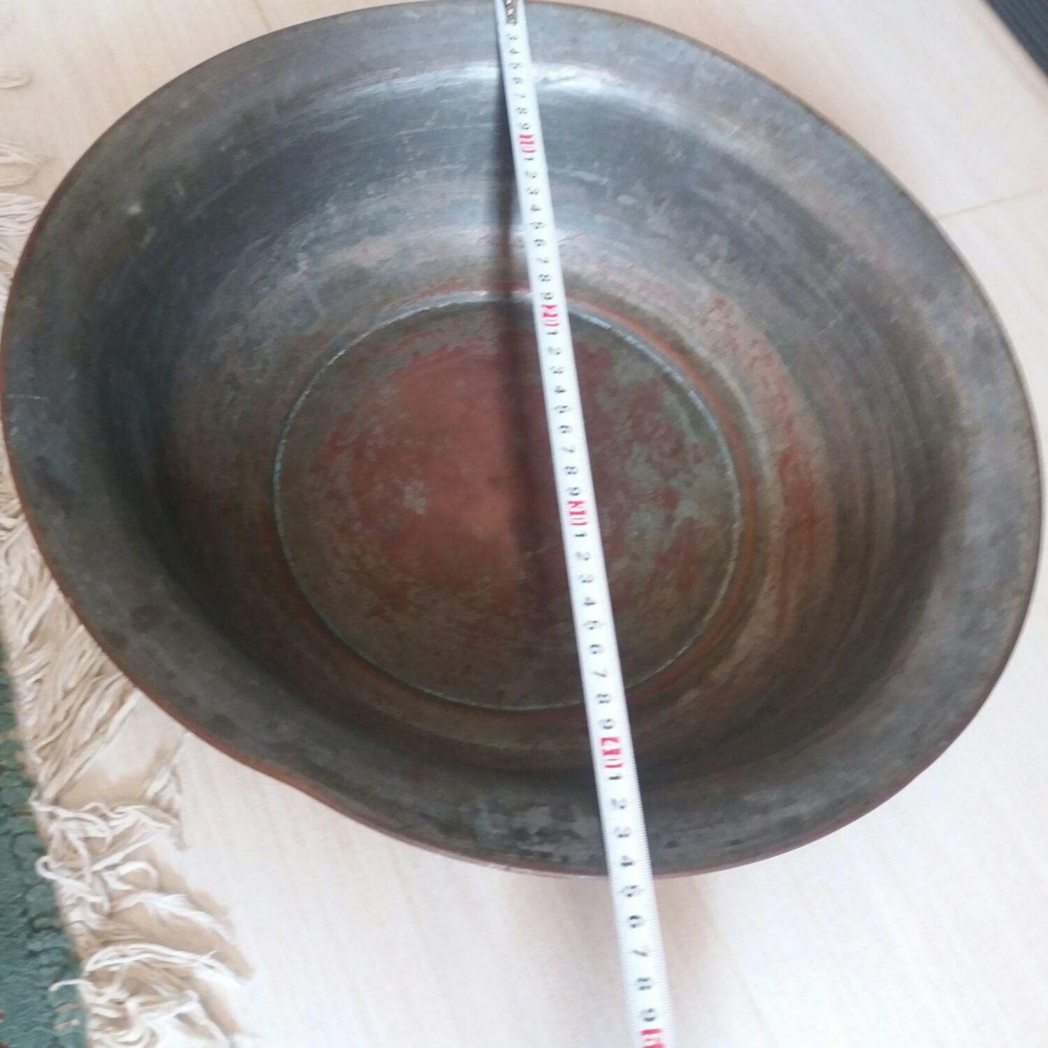 لگنچه مسی قدیمی|کلکسیون اشیاء عتیقه|رشت, نخودچر|دیوار