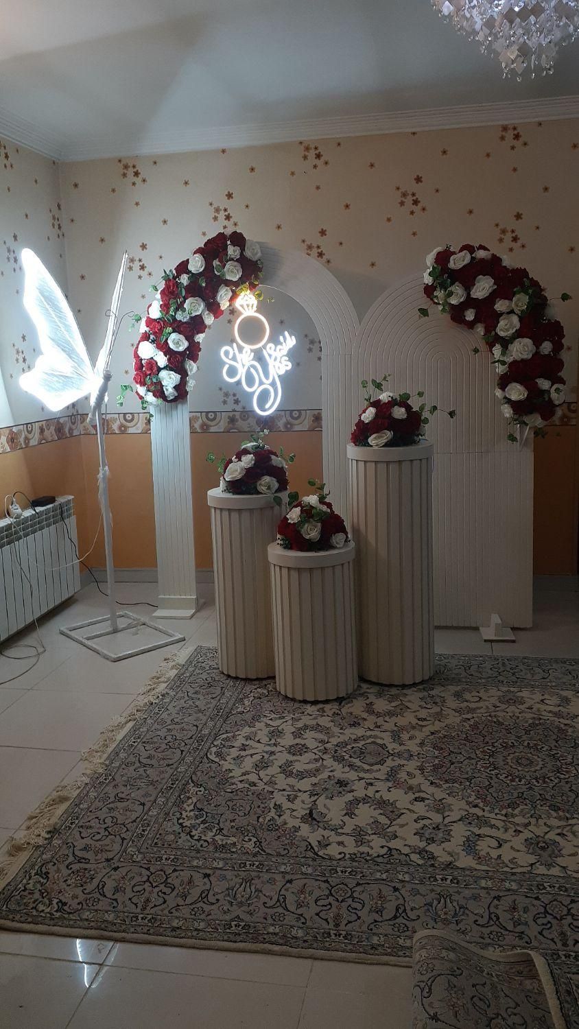 گل آرایی مصنوعی|خدمات پذیرایی، مراسم|همدان, |دیوار