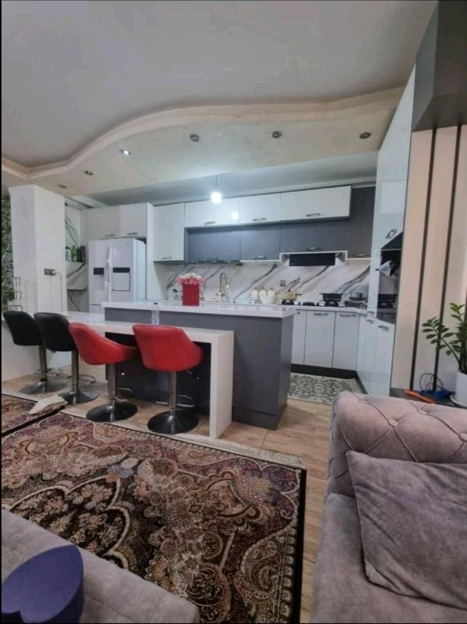 ۱۱۰متری دربهترین لوکیشن رودباری /براصلی جوادزاده|فروش آپارتمان|رشت, پارک شهر|دیوار
