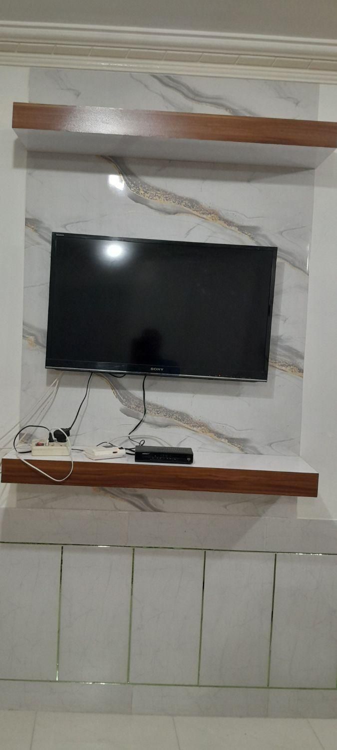 باسلام فروش یک عددتلویزیون ال ای دی|تلویزیون و پروژکتور|شهرضا, |دیوار