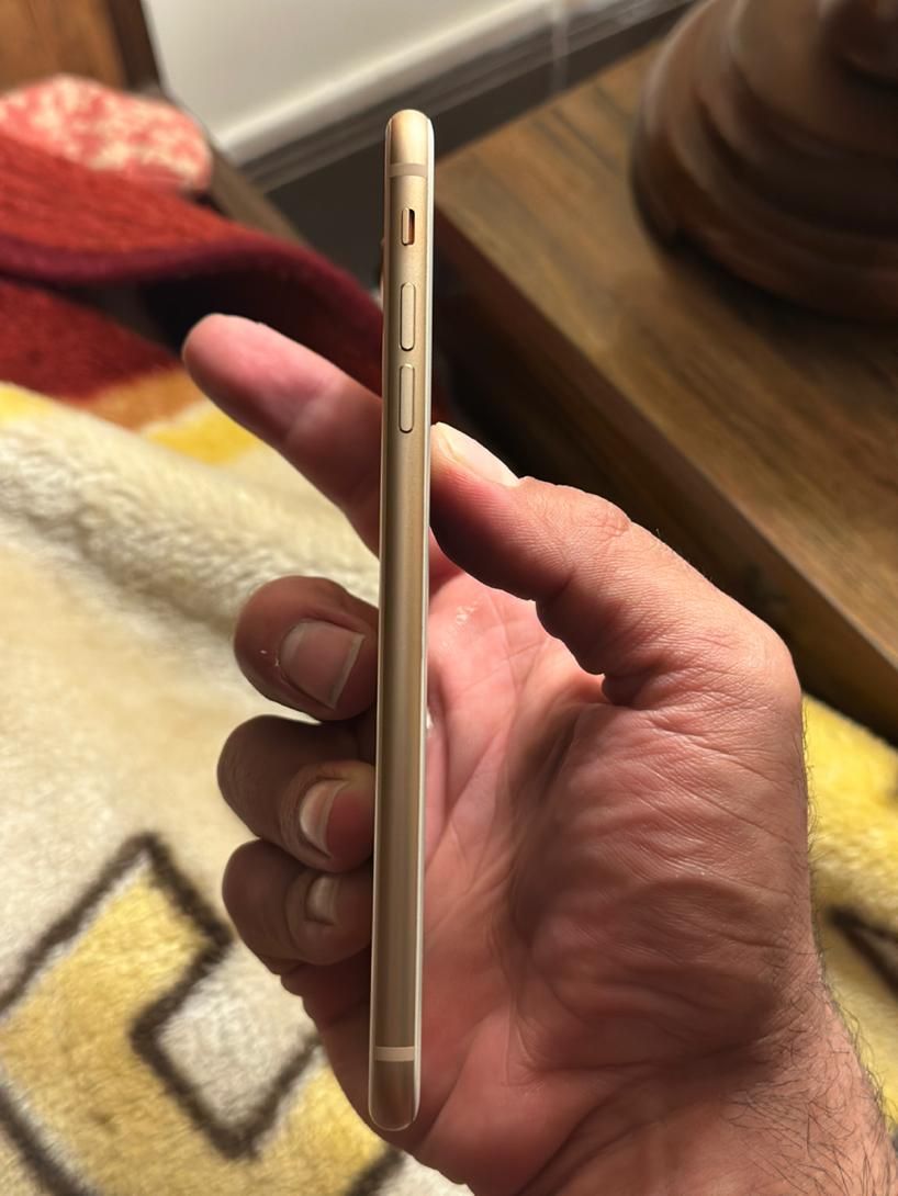 اپل iPhone 8 Plus با حافظهٔ ۶۴ گیگابایت|موبایل|اصفهان, خانه اصفهان|دیوار