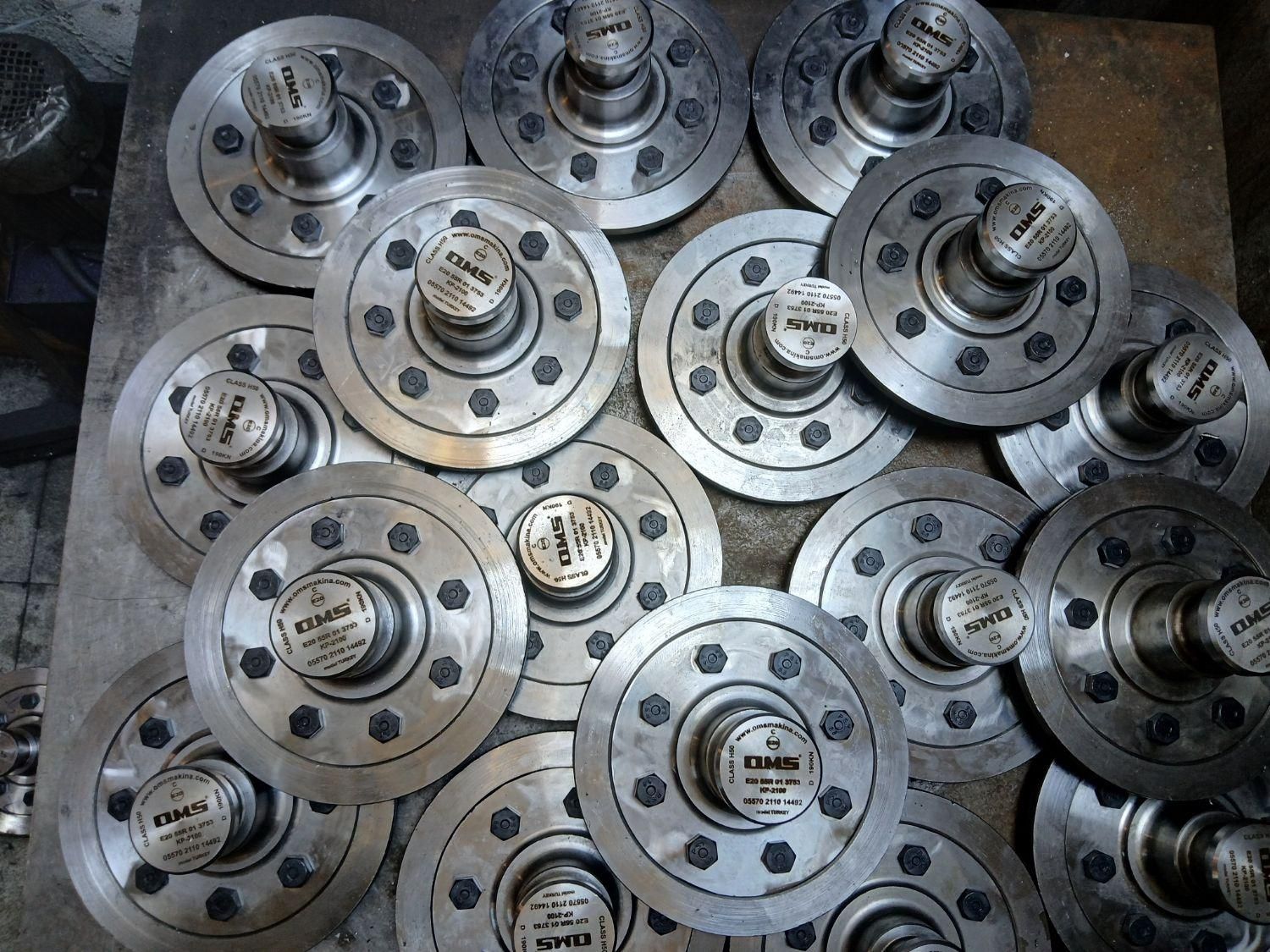 قفل کانتینر پیچی|قطعات یدکی و لوازم جانبی|بندرعباس, |دیوار