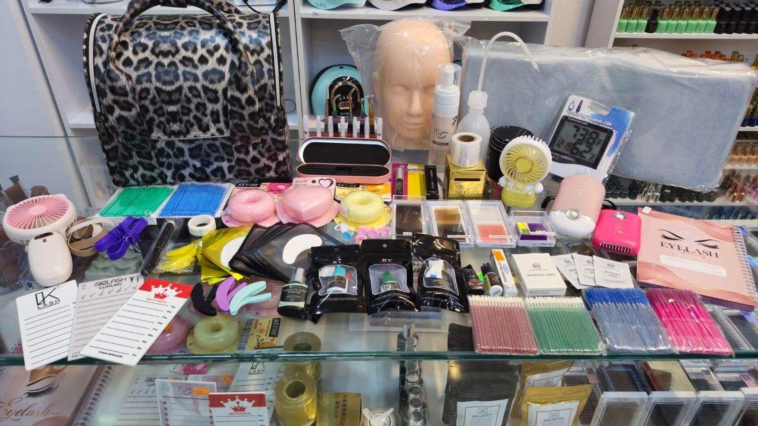 وسایل کاشت مژه اکستنشن مژه و لیفت و لمینت اقساطی|آرایشی، بهداشتی، درمانی|شیراز, سینما سعدی|دیوار