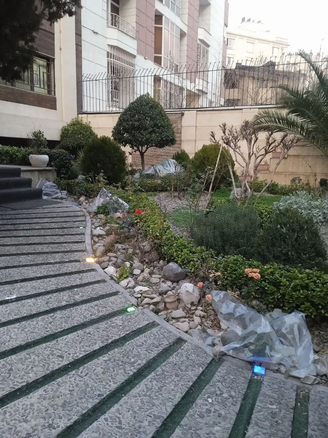 شریعتی پاسداران ۲۰۰متر تجاری نوساز کلیدنخورده|اجارهٔ مغازه و غرفه|تهران, پاسداران|دیوار