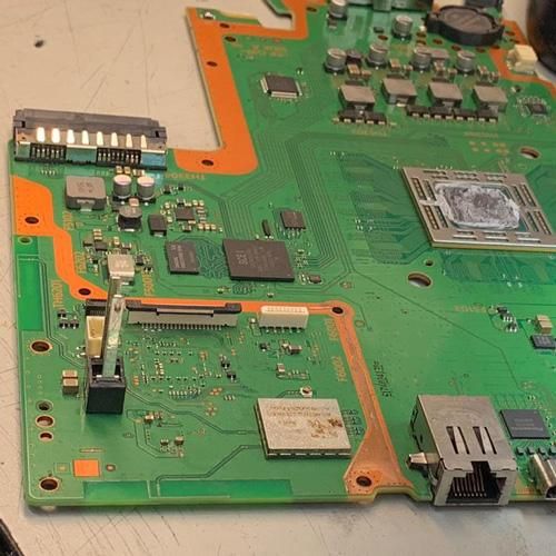 تعمیرات تخصصی دسته و دستگاه ps4*ps5*xbx|خدمات رایانه‌ای و موبایل|یزد, |دیوار