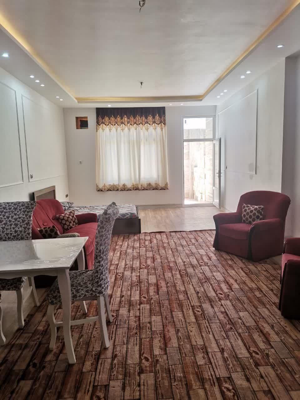 سوئیت فوق تمیز نوساز پارکینگ دار با تمام امکانات|اجارهٔ کوتاه‌مدت آپارتمان و سوئیت|یزد, |دیوار