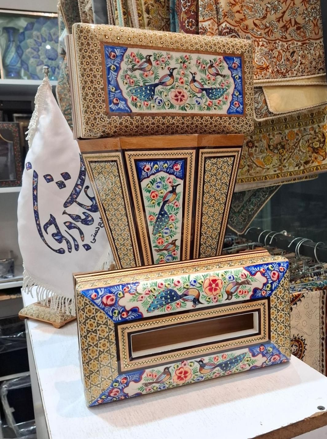 سرویس رومیزی خاتم ست سطل و جادستمال و جاکاردوچنگال|صنایع دستی و سایر لوازم تزئینی|اصفهان, مرداویج|دیوار