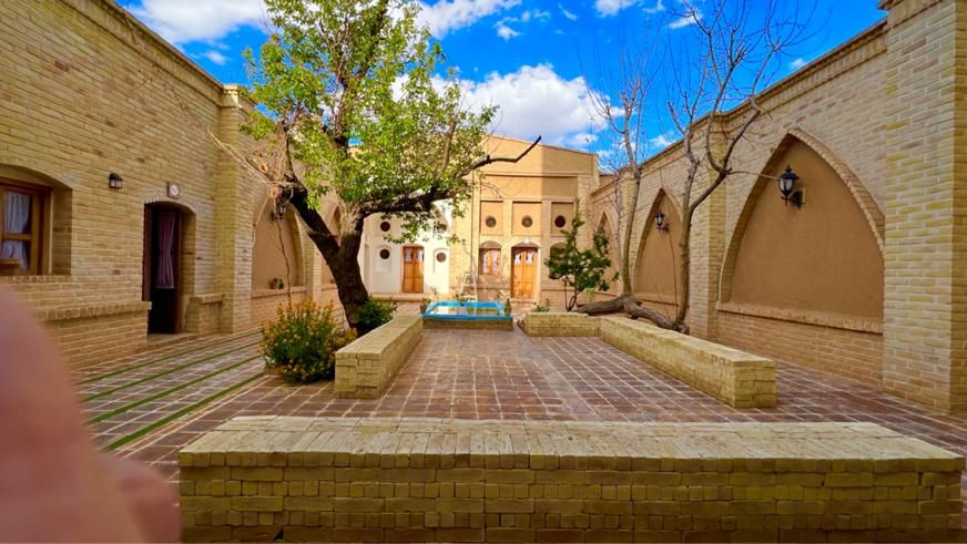 اقامتگاه تاریخی بومگردی فرهنگ دور از هیاهوی جاده|اجارهٔ کوتاه‌مدت آپارتمان و سوئیت|میمه, |دیوار