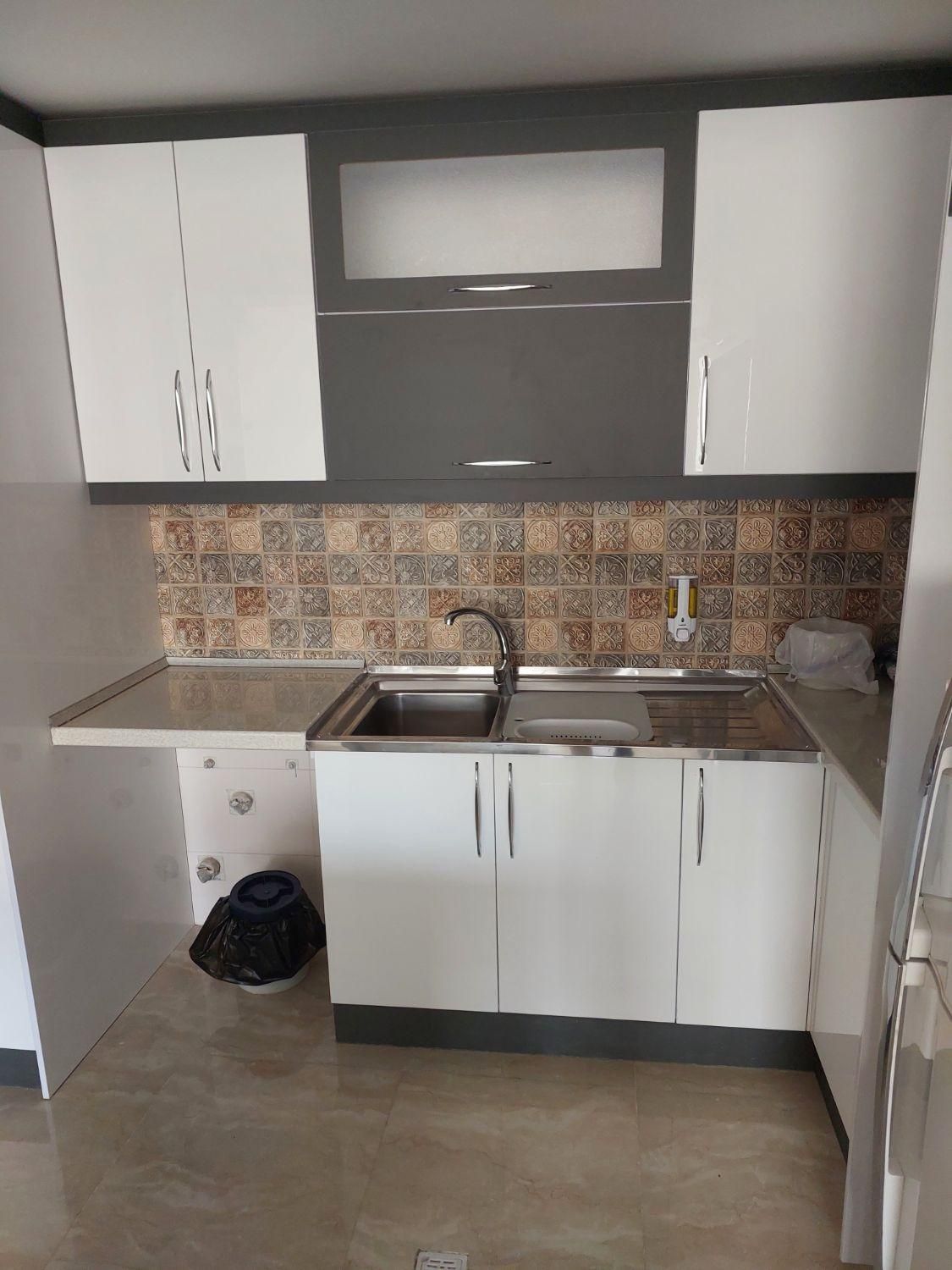 منزل مبله شیک و تمیز|اجارهٔ کوتاهمدت آپارتمان و سوئیت|شیراز, لاله|دیوار