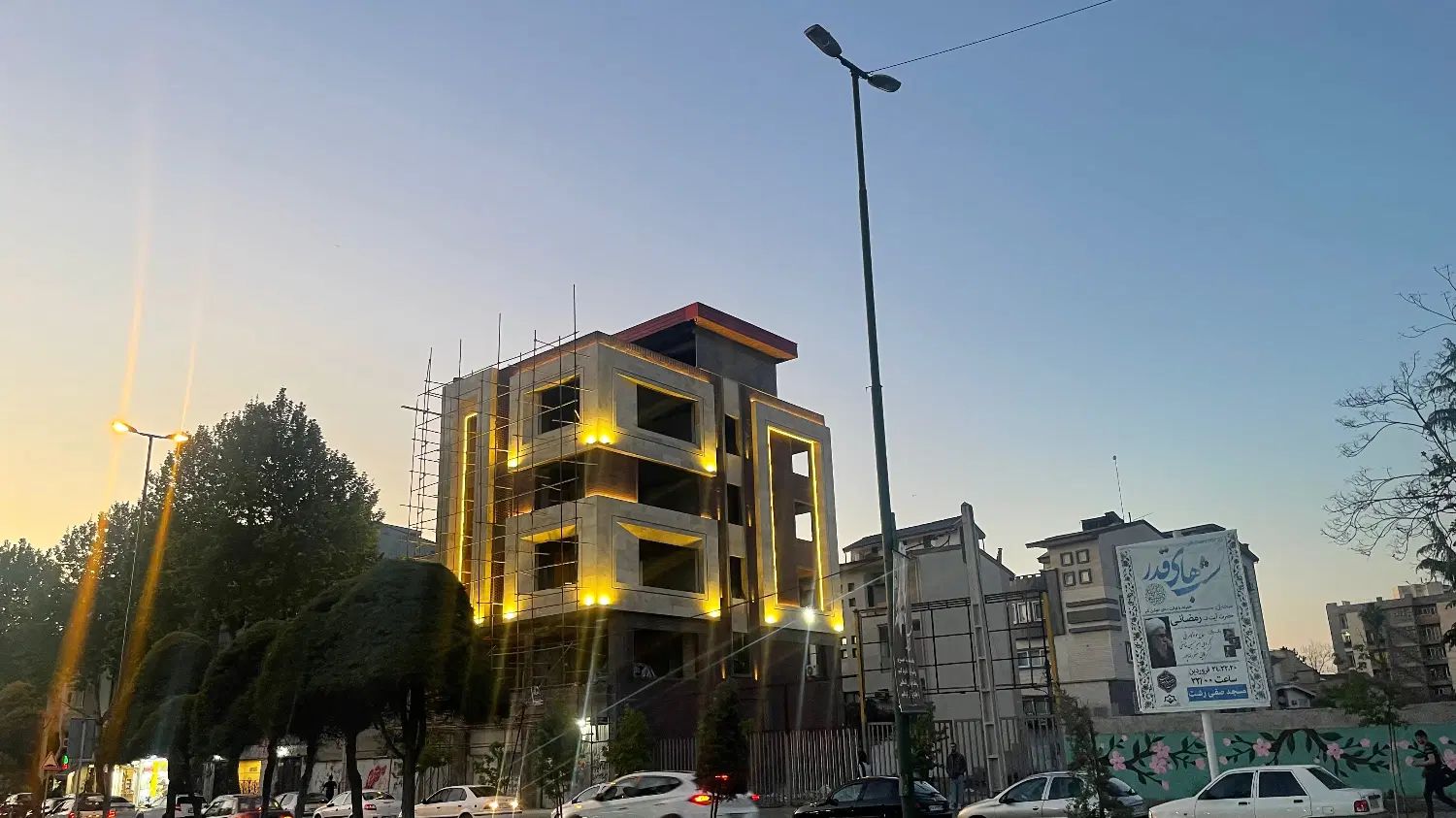 مکانی مناسب و مستقل برای کلینیک زیبایی|اجارهٔ مغازه و غرفه|رشت, کاکتوس|دیوار