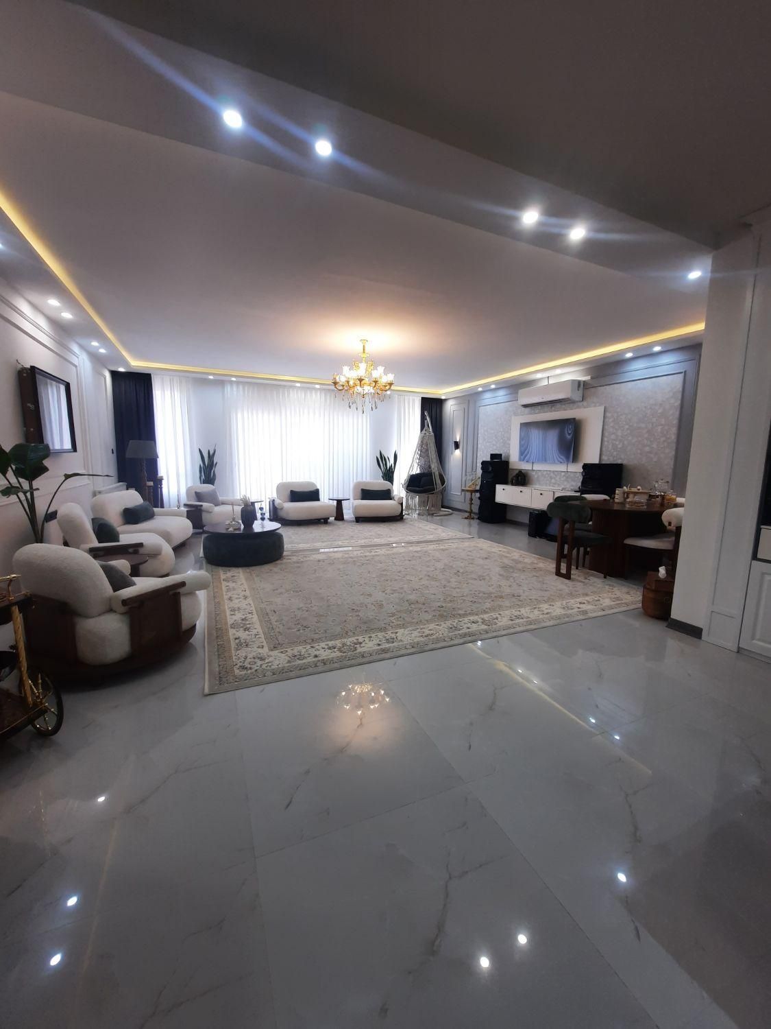 ۱۸۵متر لوکس در حد سند کریمی ۱۵|فروش آپارتمان|مشهد, نکاح|دیوار