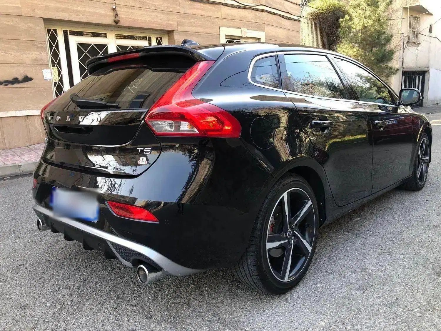 خودرو Volvo V40 آر دیزاین پلاس فول|خودرو سواری و وانت|تهران, قلهک|دیوار